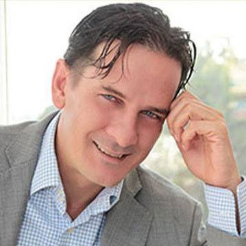 Γιαννης Γκαραβελας
